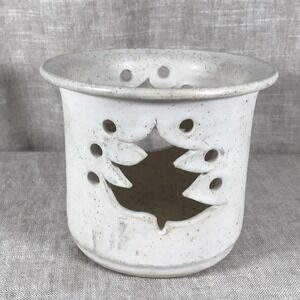 Candle Holder Good Vintage Studio Pottery Leaf Cutout Speckled Cream Luminary